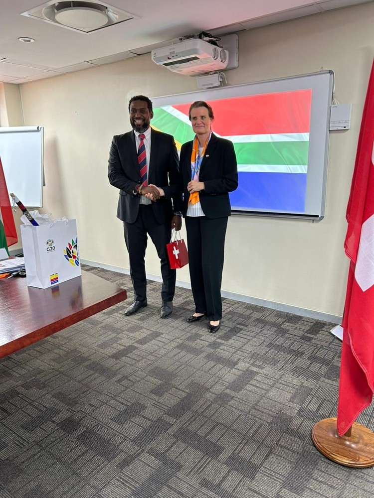 State Secretary Hirayama and Minister of Higher Education and Training Dr. Mlungisi Cele