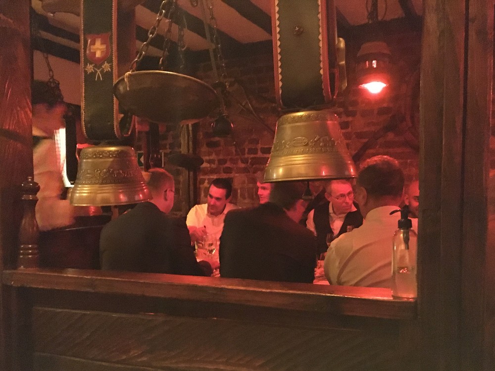 Swiss and British startup entrepreneurs network over “Deep Fondue” in the heart of London