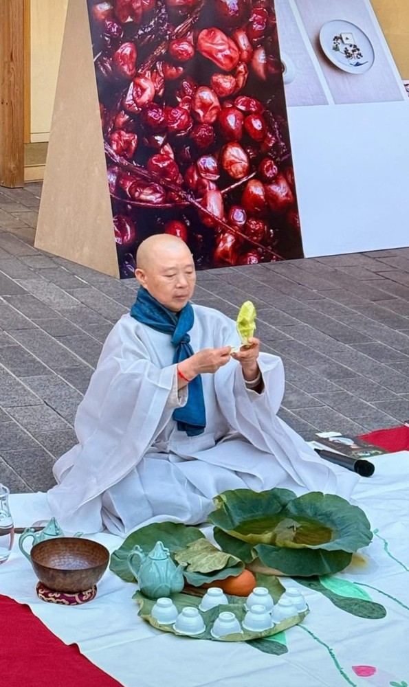 Jeongkwan Snim – Buddhist Nun
