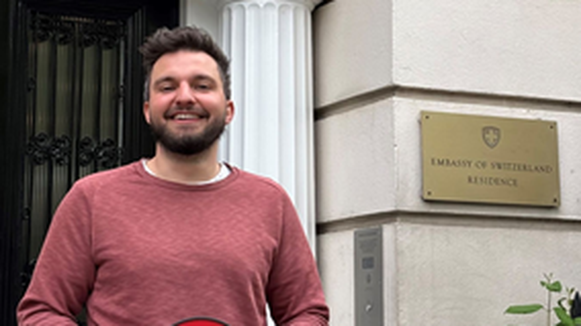 Nico Pfaeffli  during his Mobiliar Outpost in London