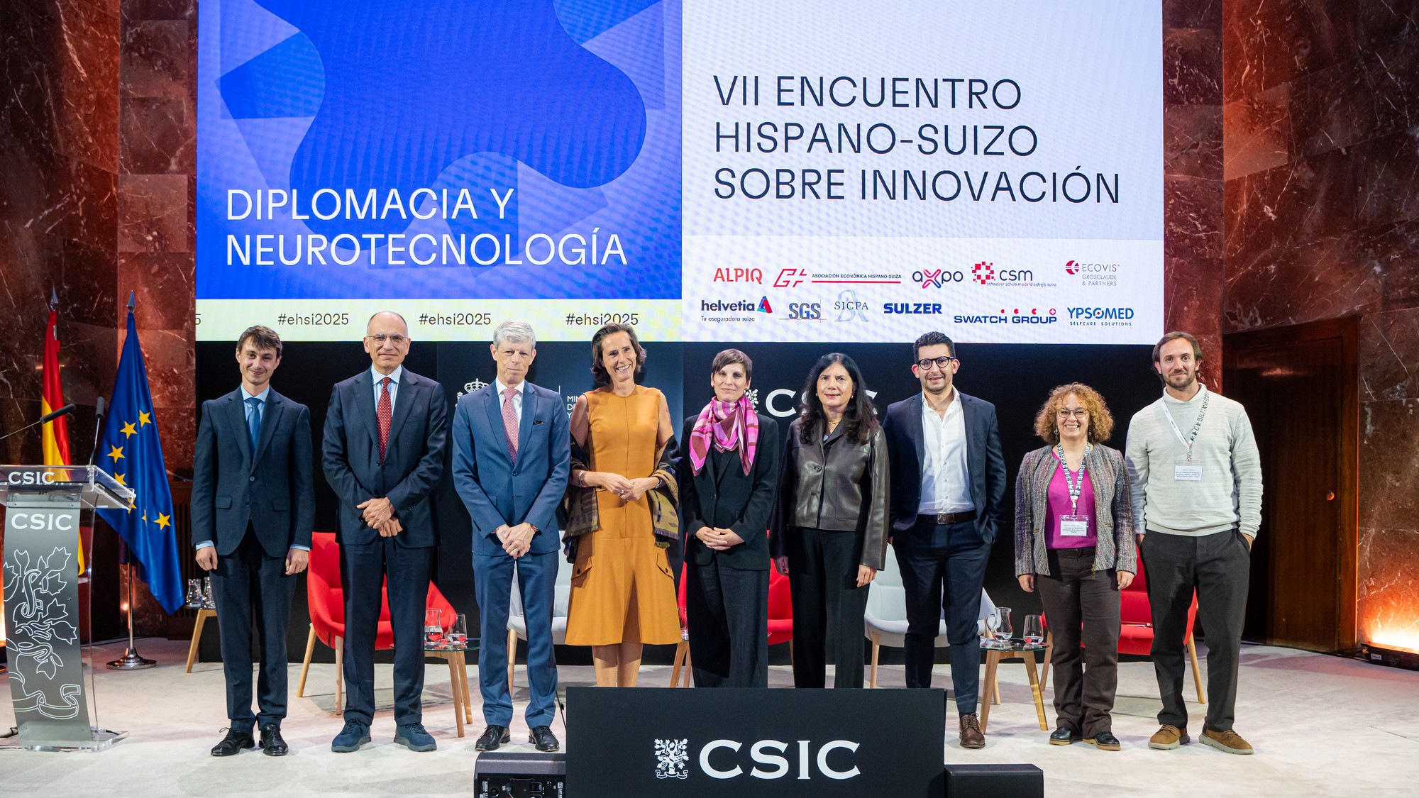 (From left to right):  Lukas Dauwalder, Science and Culture Counselor, Embassy of Switzerland in Spain and Andorra.  Enrico Letta, President of the GESDA Diplomatic Forum and Dean of the IE School of