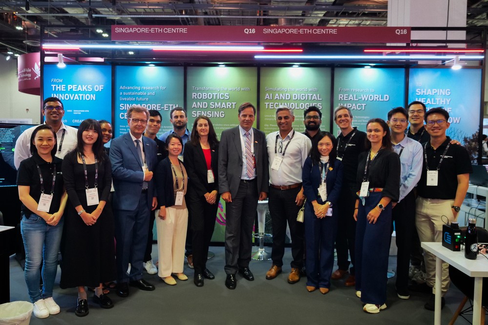 Singapore-ETH Centre presence at SWITCH Conference incl. Ambassador Grütter and Director of Singapore- ETH Centre Manu Kapur with its team